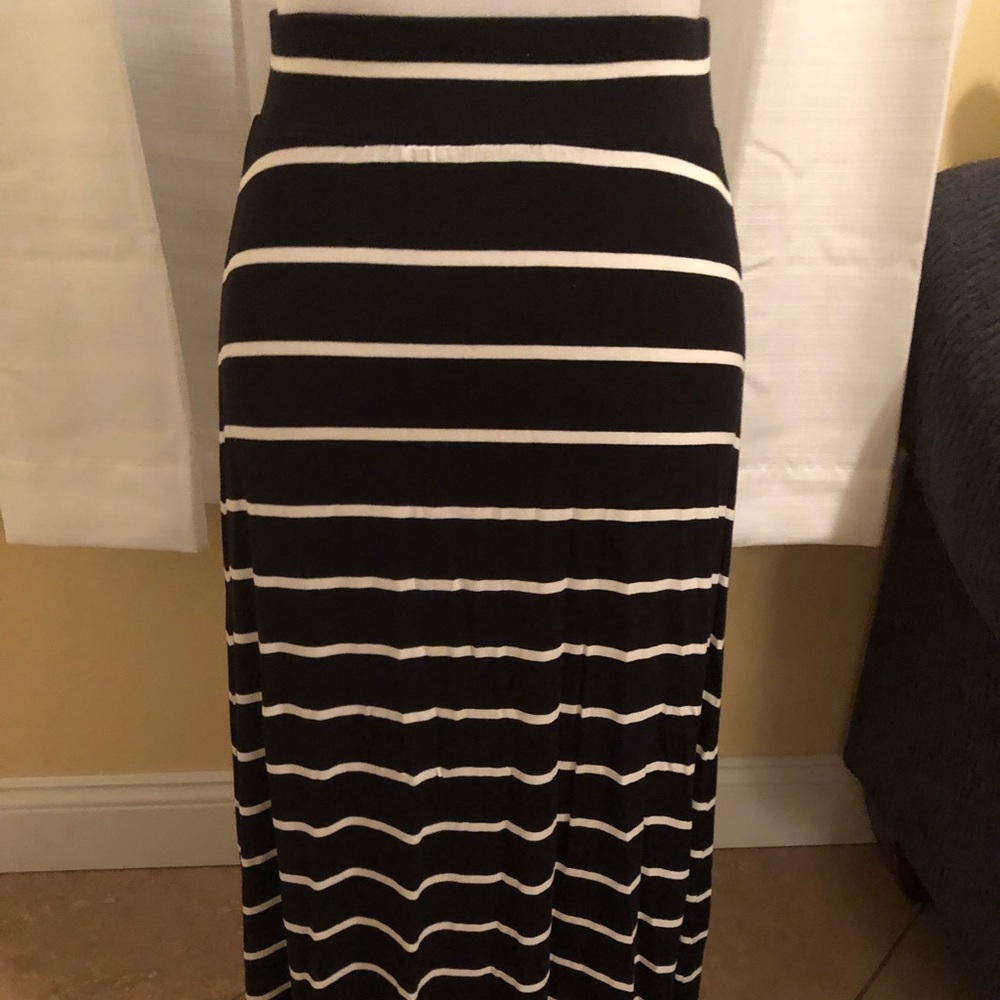 Black and white girls striped skirt